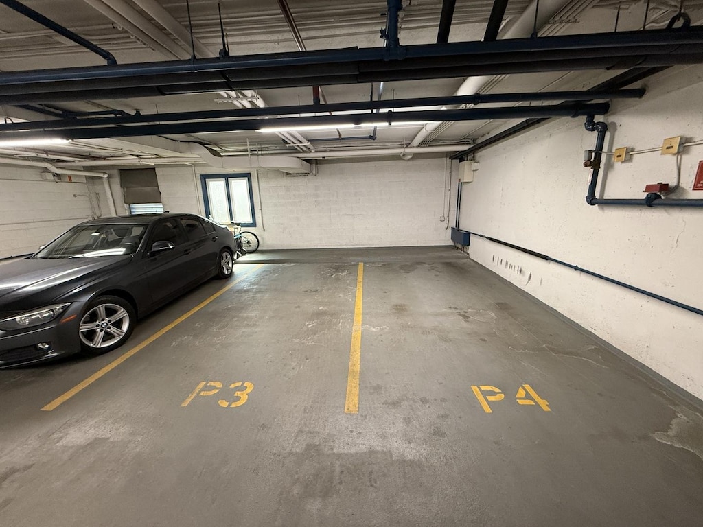 7120 N Milwaukee Ave Unit 305, Niles, IL 60714 - view of parking garage