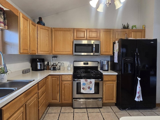 916 Winthrop Ct, Zion, IL 60099 - photo 9