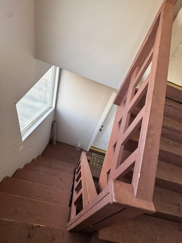 5015 N Kimberly Ave, Chicago, IL 60630 - view of stairway