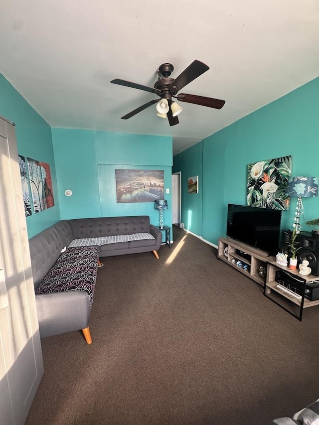 5015 N Kimberly Ave, Chicago, IL 60630 - carpeted bedroom with ceiling fan