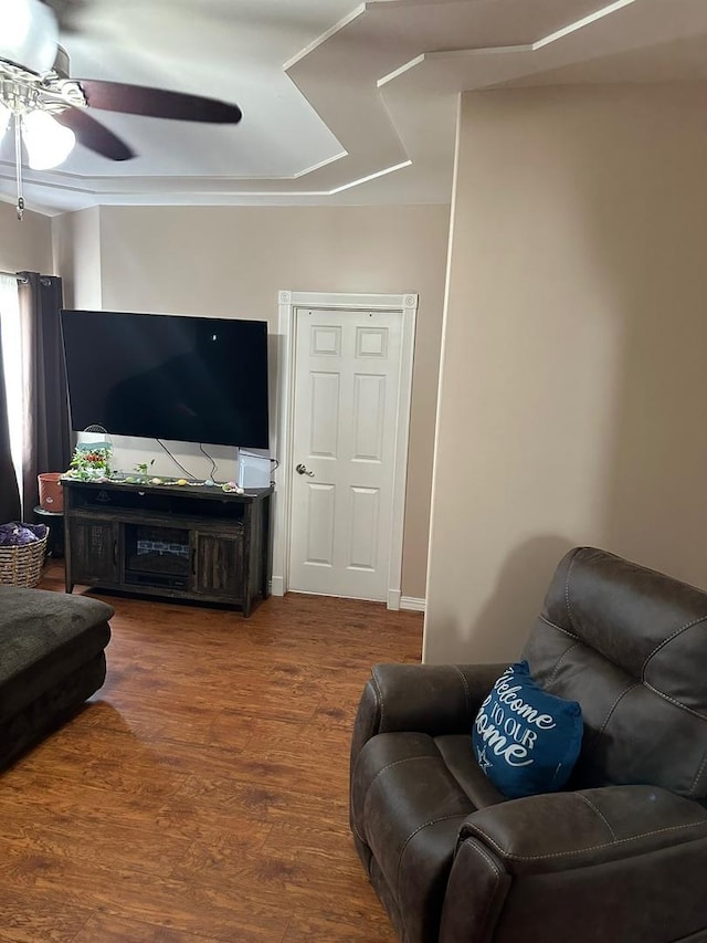 1028 Elizabeth St, Joliet, IL 60435 - living area with ceiling fan and wood finished floors