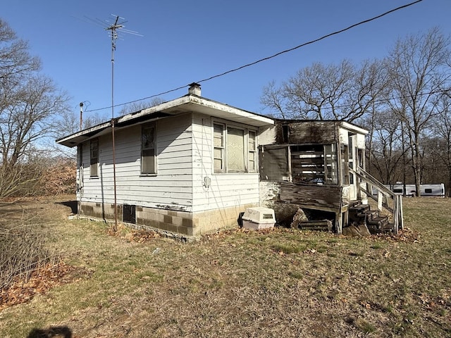 view of side of property
