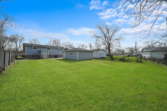 2708 Oxford Dr, Markham, IL 60426 - view of yard featuring a fenced backyard