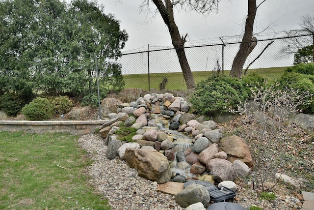 1167 Timberlane Ct, Naperville, IL 60540 - view of yard featuring fence