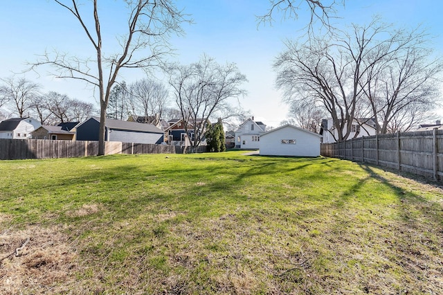 280 Westerfield Pl, Grayslake, IL 60030 - view of yard featuring fence and a residential view
