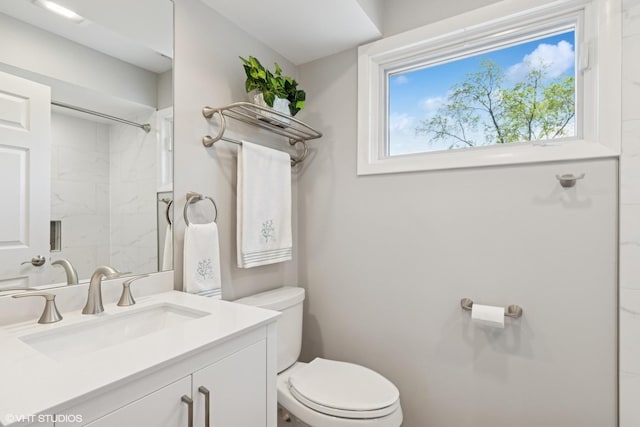 1831 Ellendale Dr, Northbrook, IL 60062 - full bath featuring toilet, vanity, and a shower