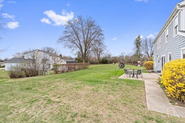 view of yard with a patio