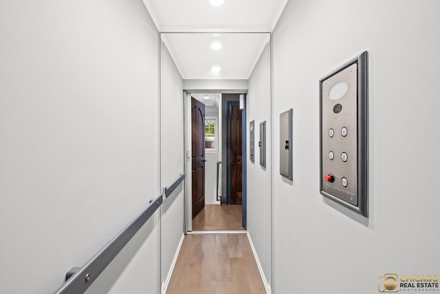 816 W Lill Ave, Chicago, IL 60614 - corridor with light wood-type flooring, recessed lighting, baseboards, and crown molding