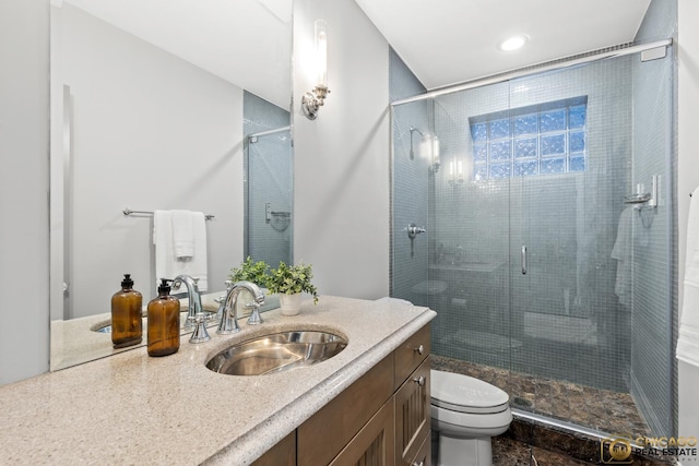 816 W Lill Ave, Chicago, IL 60614 - bathroom with toilet, a shower stall, vanity, and recessed lighting