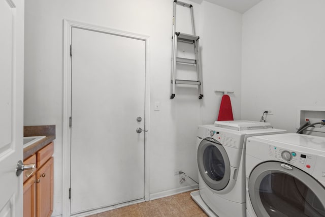 1289 Mallard Ln, Hoffman Estates, IL 60192 - clothes washing area featuring cabinet space and washing machine and dryer