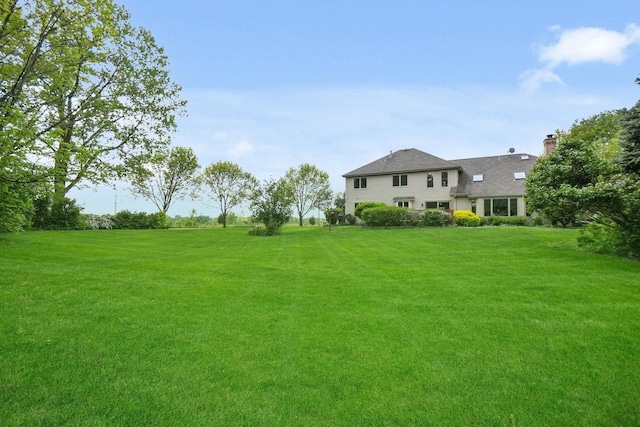 2756 Fox River Ln, Naperville, IL 60565 - view of green lawn
