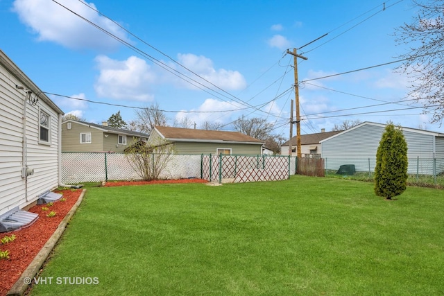 view of yard featuring fence