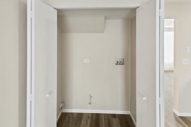 924 Symphony Dr Unit 7036, Aurora, IL 60504 - washroom featuring washer hookup, wood finished floors, baseboards, and laundry area