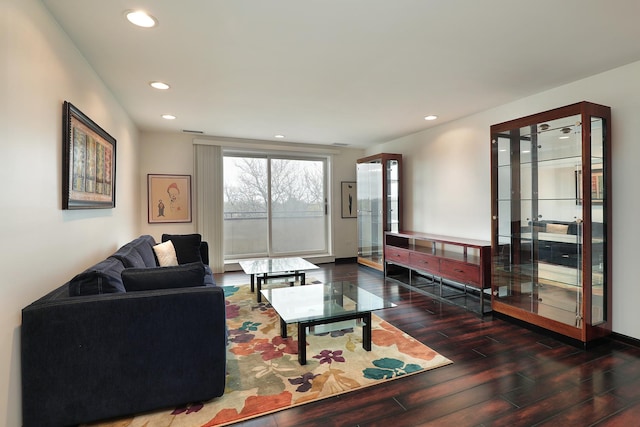 6400 N Cicero Ave Unit 511, Lincolnwood, IL 60712 - living room with baseboards, wood-type flooring, and recessed lighting