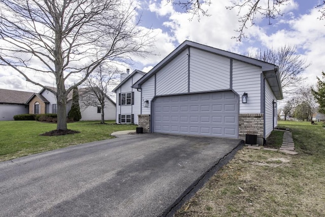 706 Roberts Rd, Winthrop Harbor, IL 60096 - photo 3