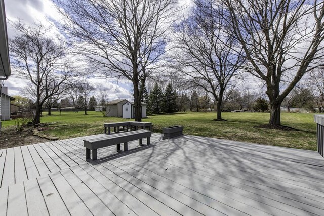 706 Roberts Rd, Winthrop Harbor, IL 60096 - photo 24