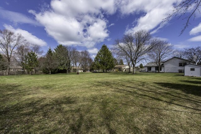 706 Roberts Rd, Winthrop Harbor, IL 60096 - photo 25