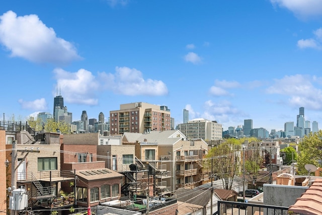 1431 N Mohawk St, Chicago, IL 60610 - skyline view