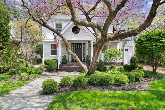 view of front of house featuring a porch