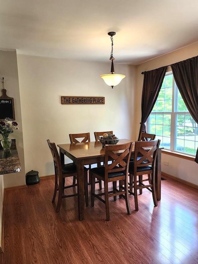 119 Oak Knoll Ct, Volo, IL 60020 - dining space featuring wood finished floors and baseboards