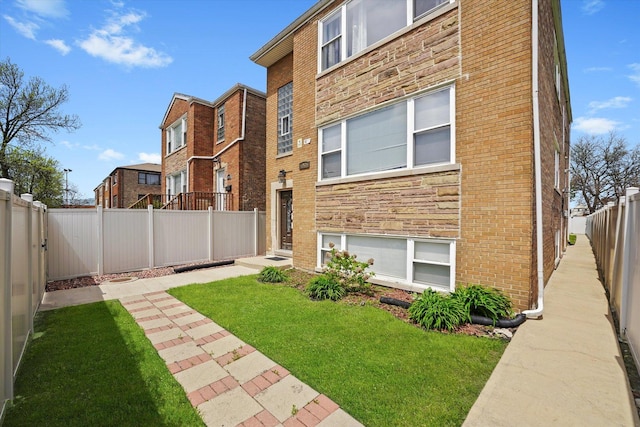 exterior space featuring a fenced backyard