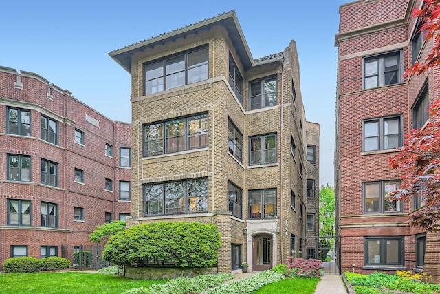 1331 W Greenleaf Ave Unit 2, Chicago, IL 60626 - view of property