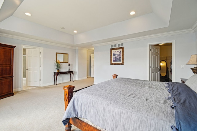 1037 Moray Dr, Inverness, IL 60010 - bedroom with light carpet, a tray ceiling, visible vents, baseboards, and a spacious closet