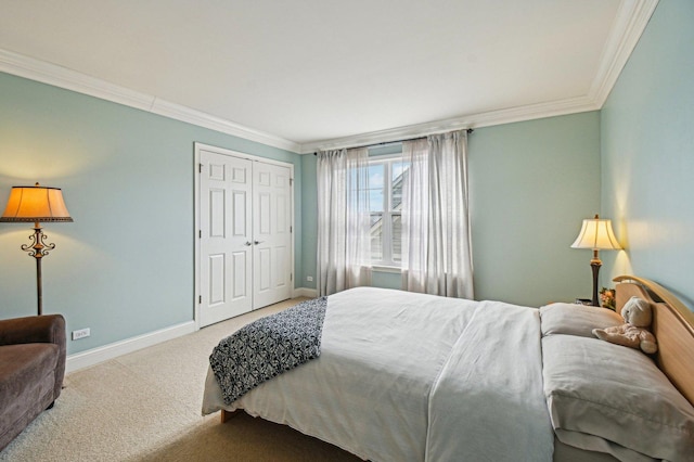 1037 Moray Dr, Inverness, IL 60010 - bedroom with a closet, carpet floors, ornamental molding, and baseboards