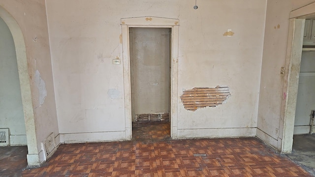 15231 Ashland Ave, Harvey, IL 60426 - spare room with arched walkways and visible vents