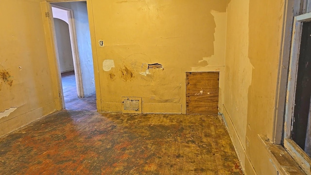15231 Ashland Ave, Harvey, IL 60426 - laundry area with arched walkways