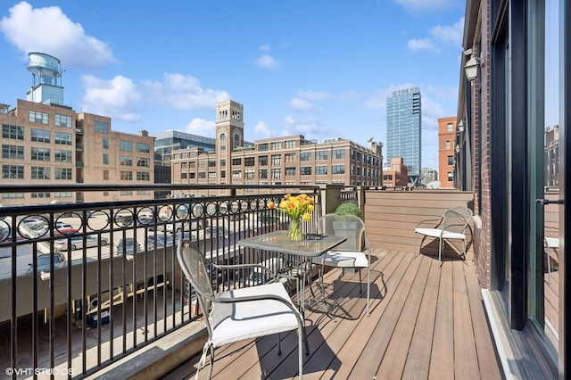 29 N Morgan St Unit Ph, Chicago, IL 60607 - wooden deck featuring a city view
