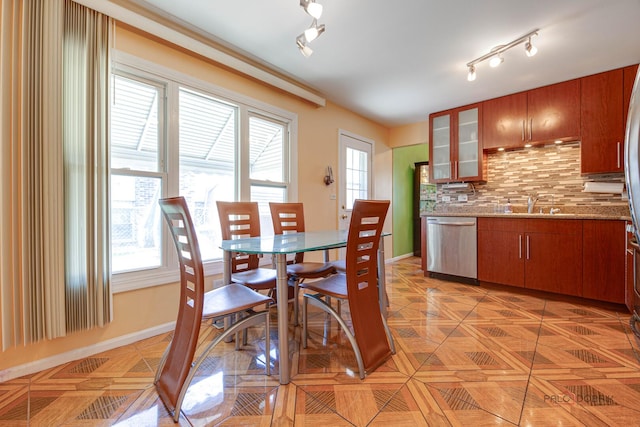 1338 E Best Dr, Arlington Heights, IL 60004 - dining room featuring track lighting and baseboards