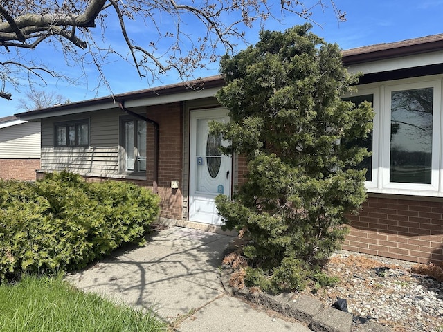 1525 Gordon Ave, Calumet City, IL 60409 - entrance to property with brick siding