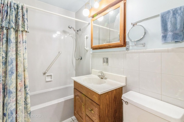 14937 Highland Ave, Orland Park, IL 60462 - bathroom featuring shower / tub combo with curtain, vanity, and tile walls