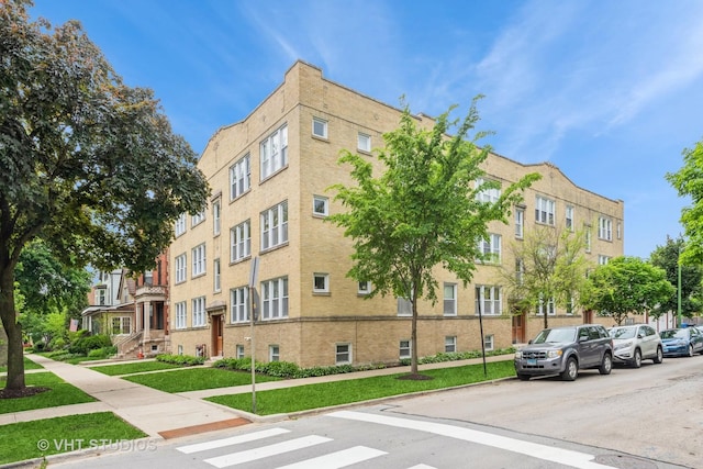 4449 W Sunnyside Ave Unit 2, Chicago, IL 60630 - view of building exterior