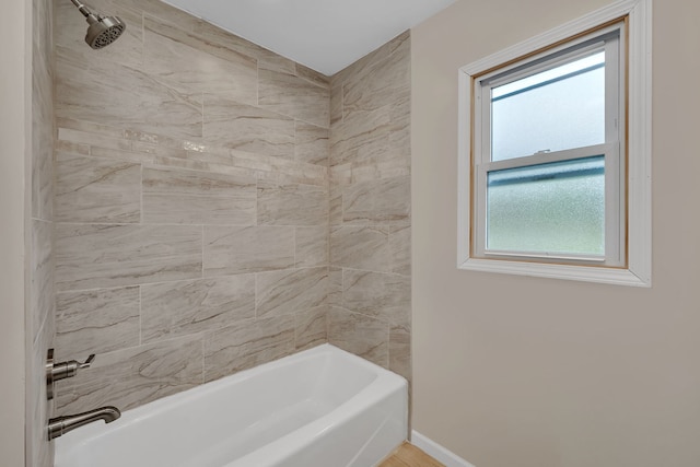 11007 W 167th St, Orland Park, IL 60467 - full bathroom featuring baseboards, a wealth of natural light, and bathing tub / shower combination