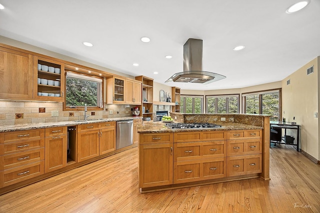 2111 Belleau Woods Ct, Wheaton, IL 60189 - kitchen with visible vents, open shelves, range hood, a sink, and stainless steel appliances
