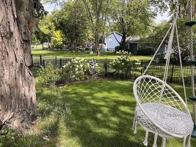 1616 Albermarle Ct, Naperville, IL 60563 - view of yard with fence
