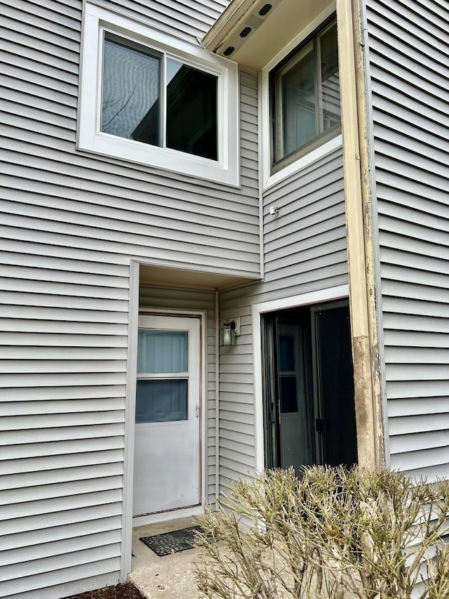 view of exterior entry