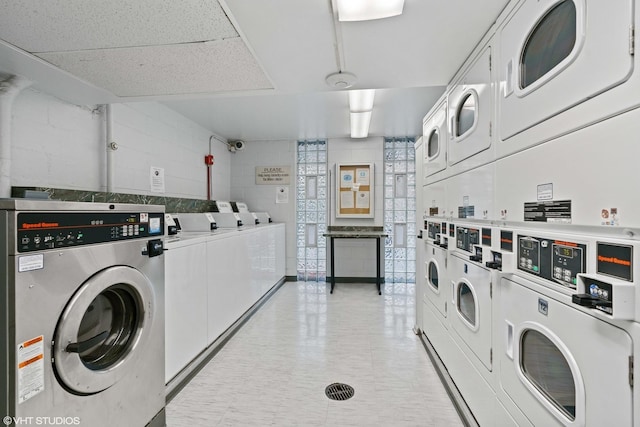 21 W Goethe St Unit 18F, Chicago, IL 60610 - community laundry room with independent washer and dryer and stacked washer / dryer