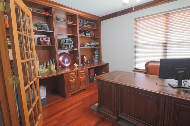 home office featuring dark wood-style flooring and a ceiling fan