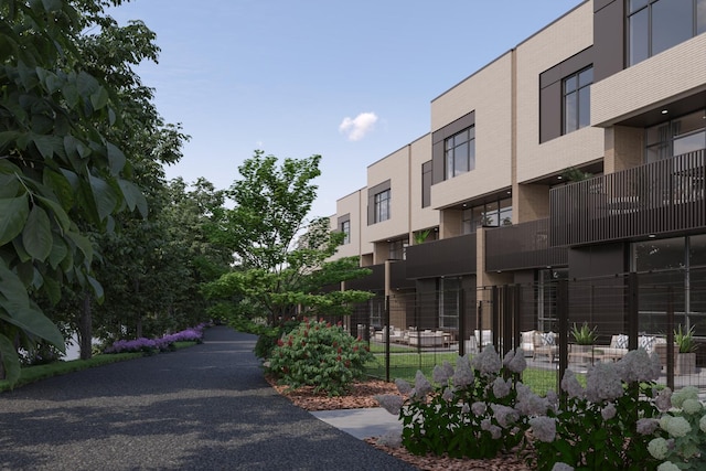 2235 W Oakdale Ave Unit 18-B, Chicago, IL 60618 - view of community