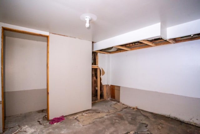 view of unfinished basement