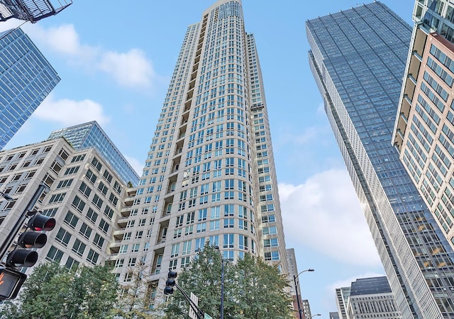 345 N La Salle Dr Unit 2501, Chicago, IL 60654 - view of building exterior