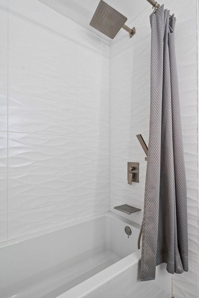 345 N La Salle Dr Unit 2501, Chicago, IL 60654 - full bathroom with shower / tub combo