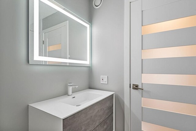 345 N La Salle Dr Unit 2501, Chicago, IL 60654 - bathroom featuring vanity