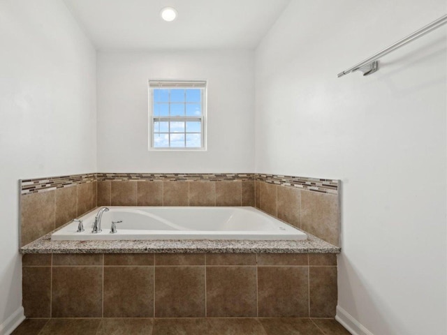 412 Towne Center Blvd, Shorewood, IL 60404 - full bath with a garden tub and baseboards