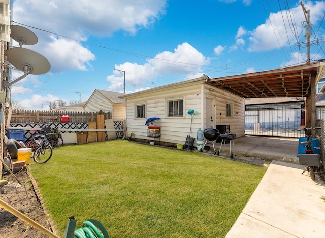 2936 N Kilpatrick Ave, Chicago, IL 60641 - view of yard with fence and a patio area