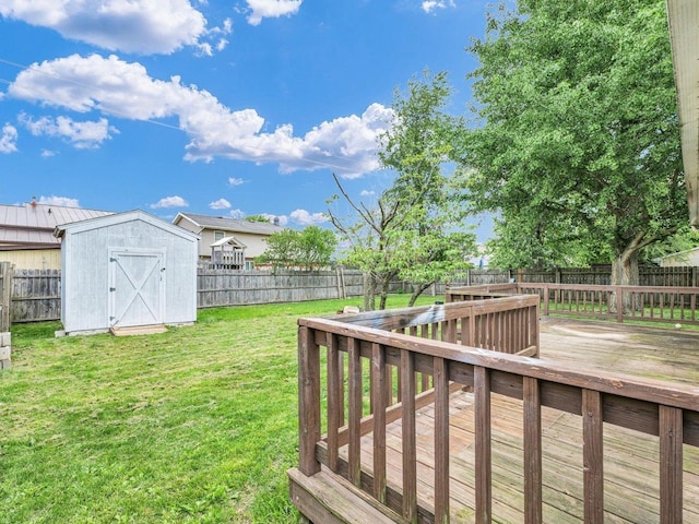 1045 Briarcliff Dr, Rantoul, IL 61866 - view of yard with a wooden deck