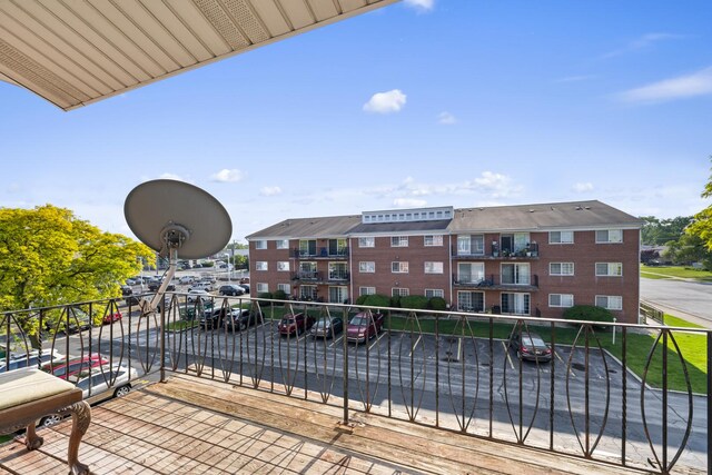 6135 W 94th St Unit C5, Oak Lawn, IL 60453 - view of apartment building / complex featuring uncovered parking